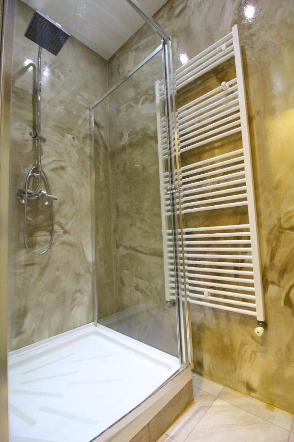Private Quad Bedroom With Bathroom Rf3 Wiedeń Zewnętrze zdjęcie